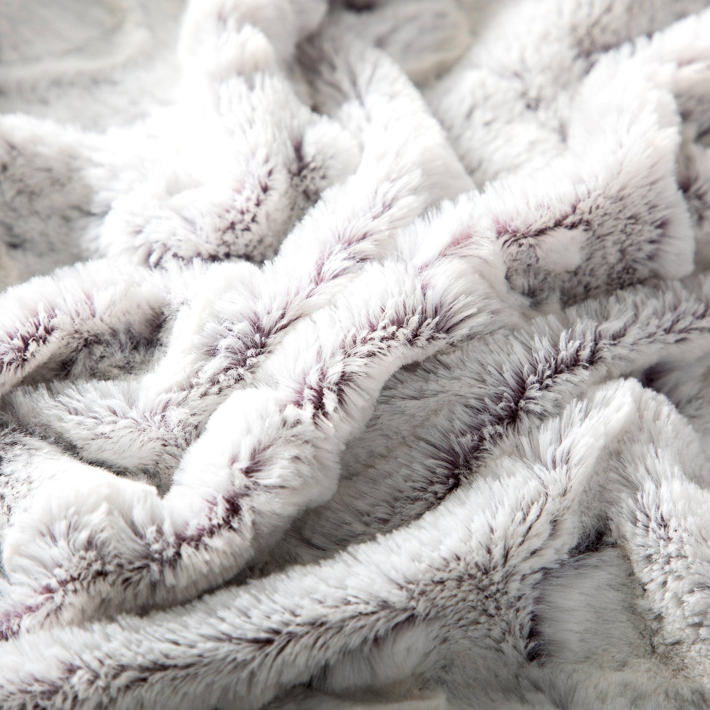 Faux Fur Throw Blanket – Ultra Soft Sherpa Reversible Cozy Blanket lifestyle product image