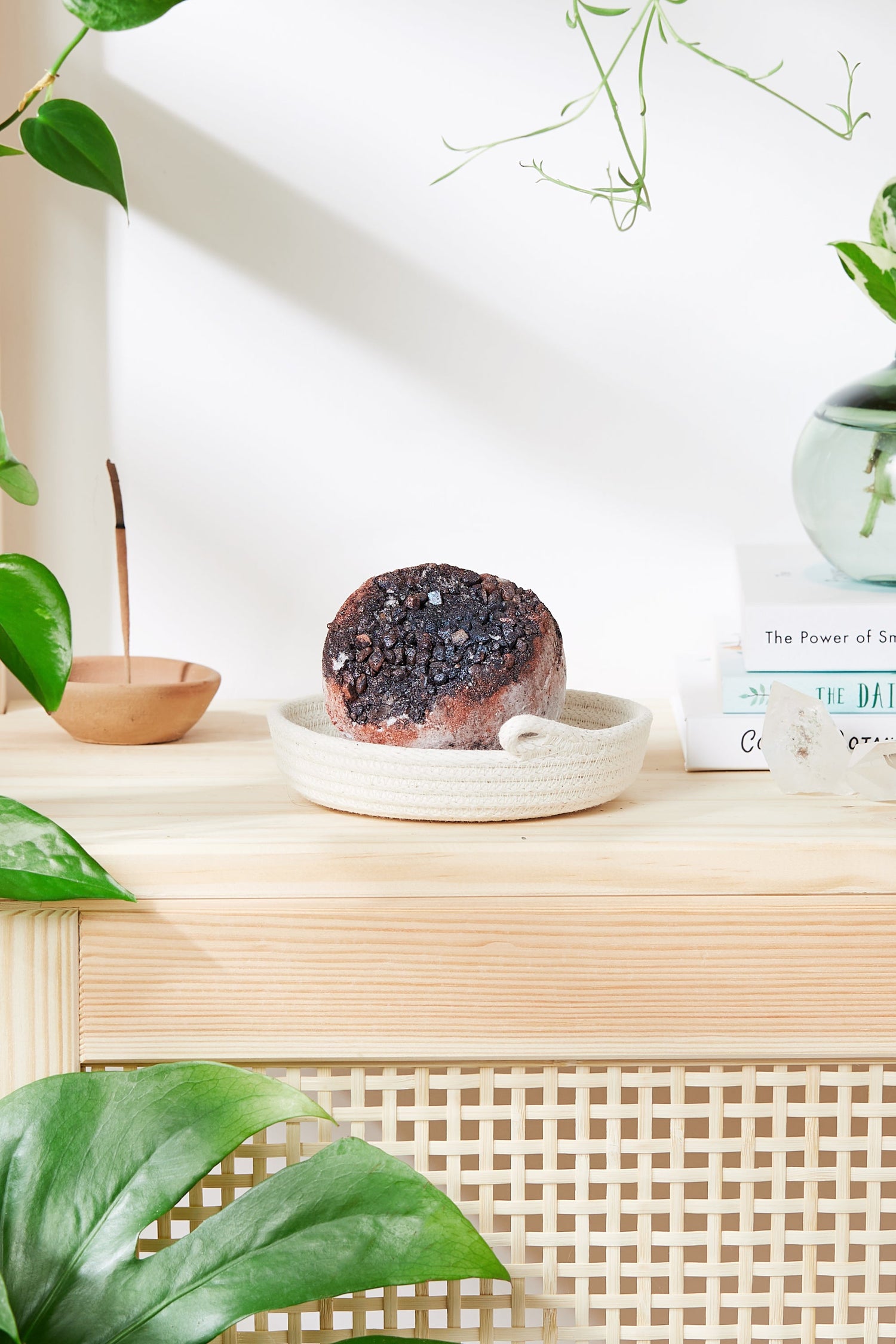 Organic Geode Bath Bombs / Geode / Organic Bath Fizzie lifestyle product image