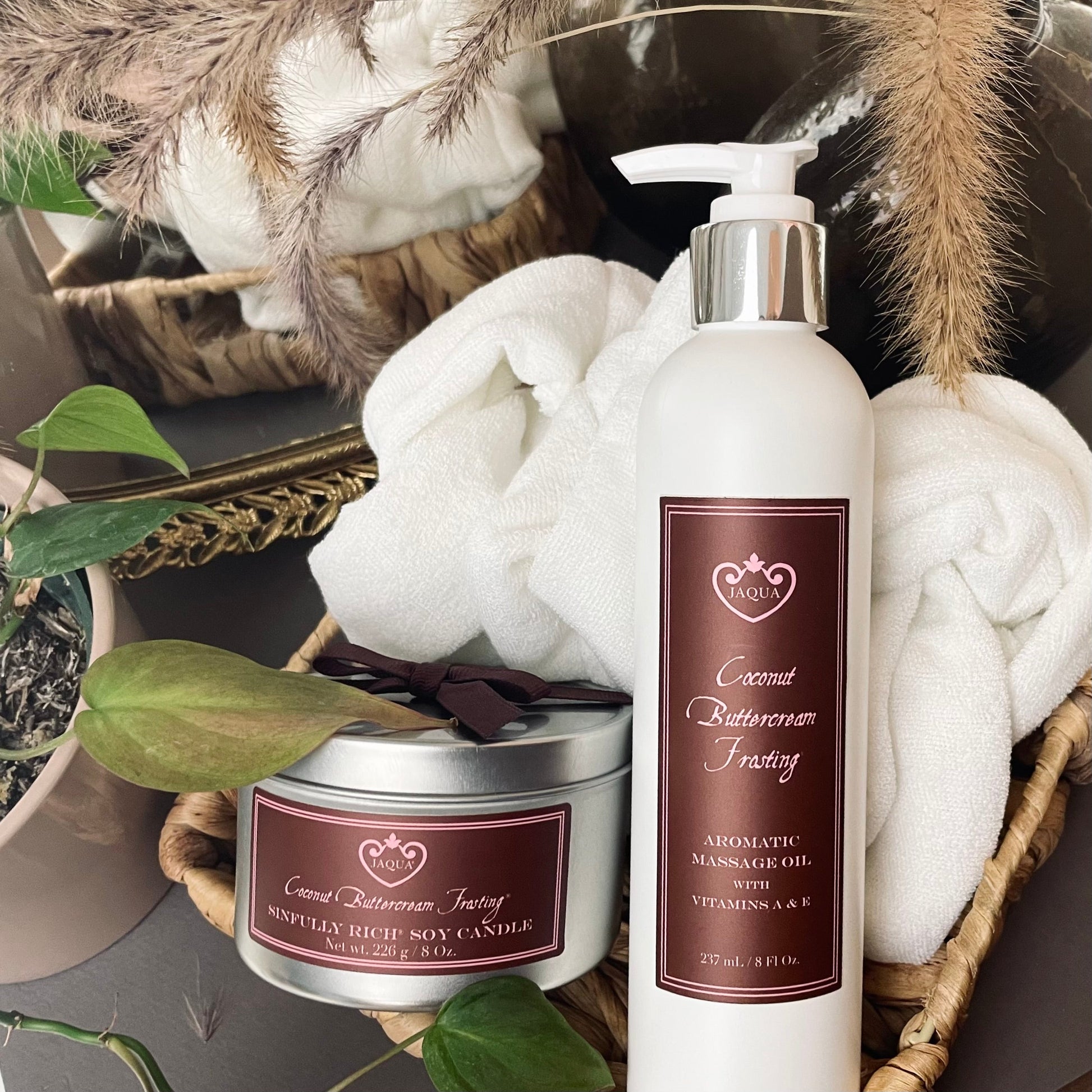 Coconut Buttercream Aromatic Massage Oil lifestyle product image
