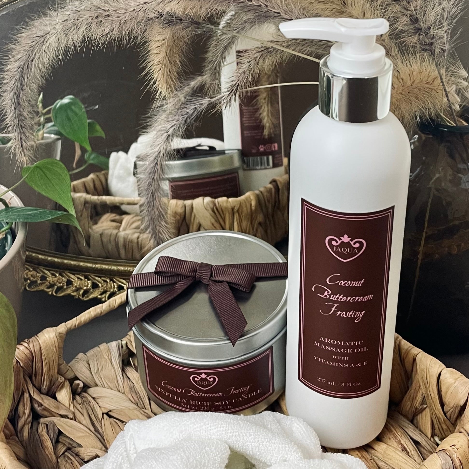 Coconut Buttercream Aromatic Massage Oil lifestyle product image