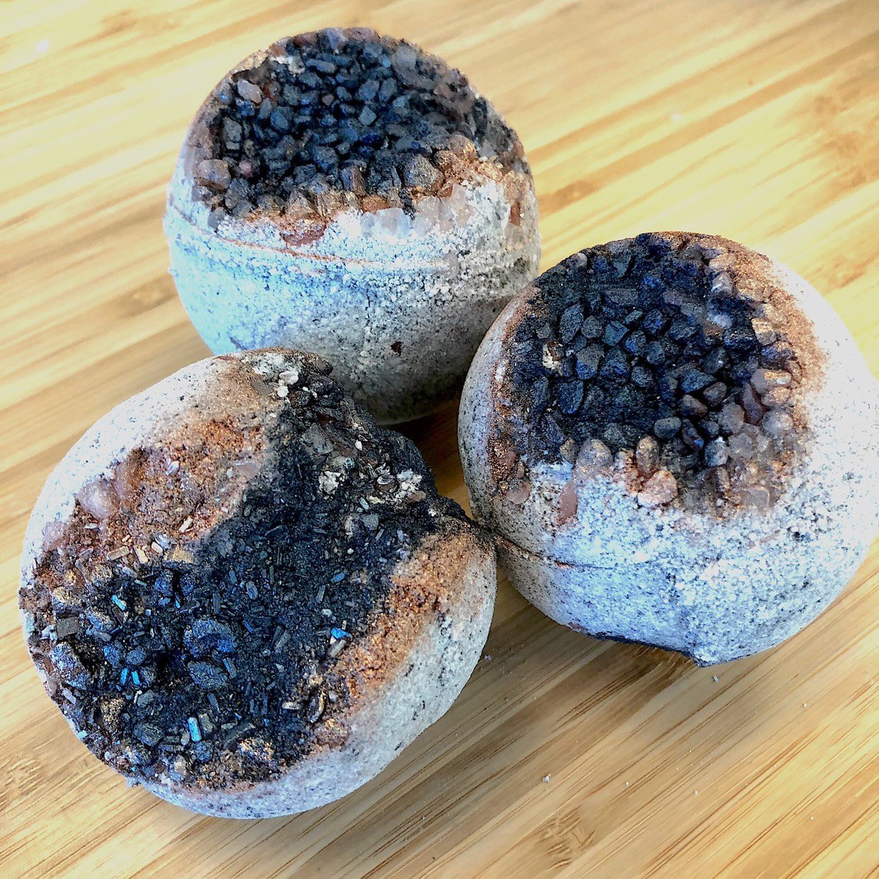 Organic Geode Bath Bombs / Geode / Organic Bath Fizzie lifestyle product image